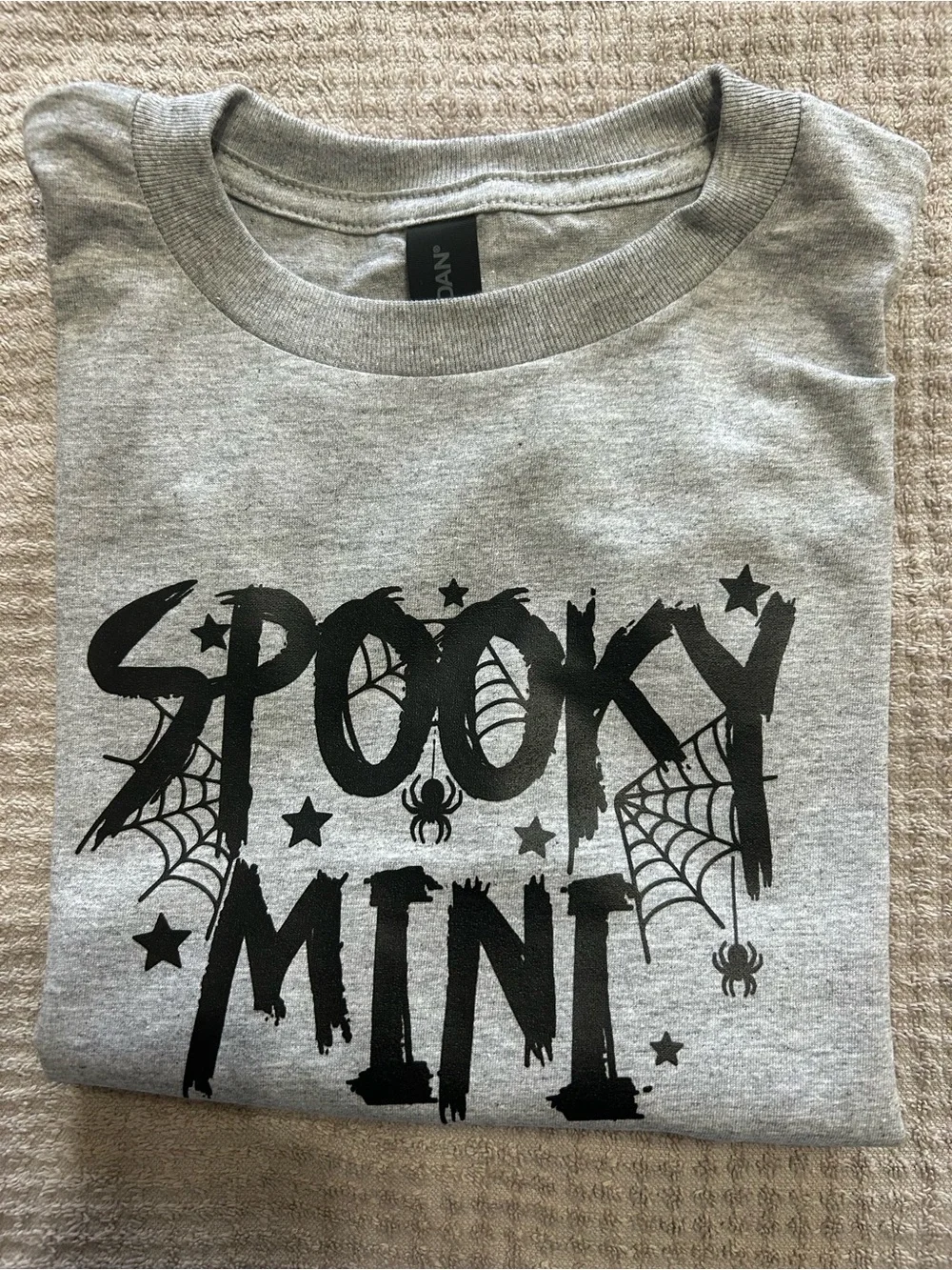 Youth Small NWOT Spooky Mini Graphic Tee